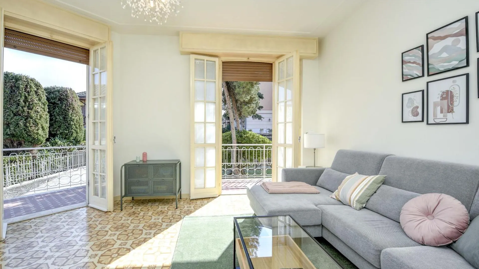 Garda Retreat - Beach And Every Service A 50Mt Sirmione